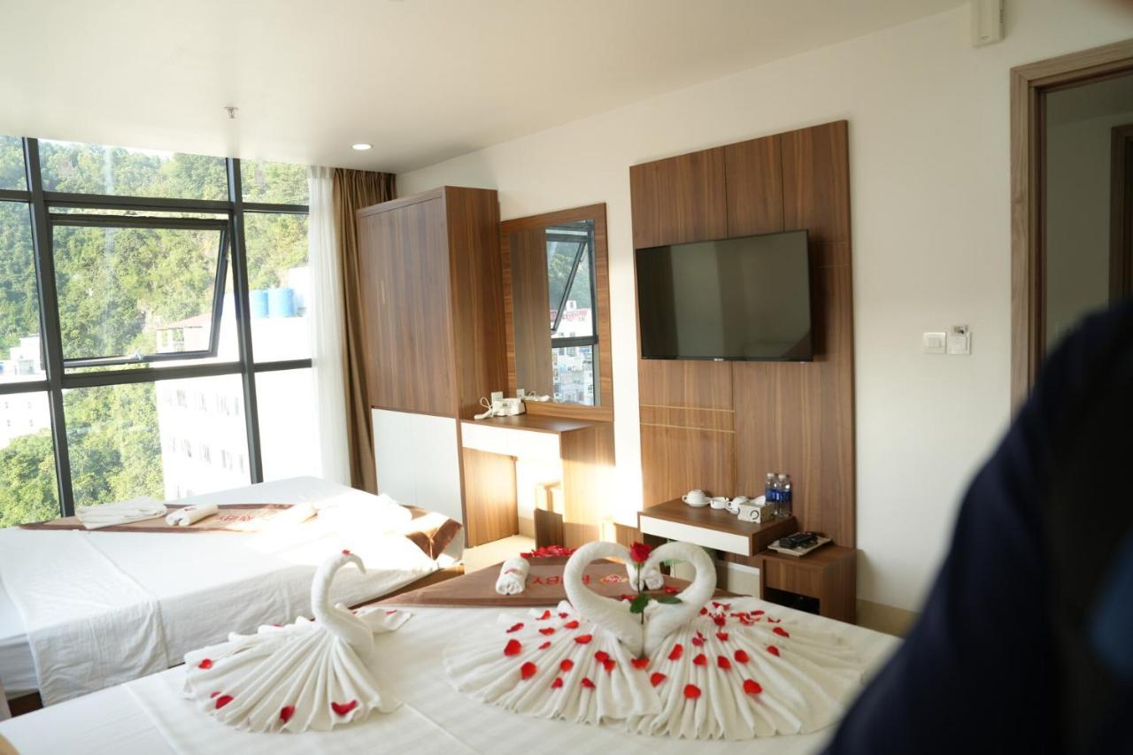 Hong Quang Hotel Cat Ba Island Екстер'єр фото