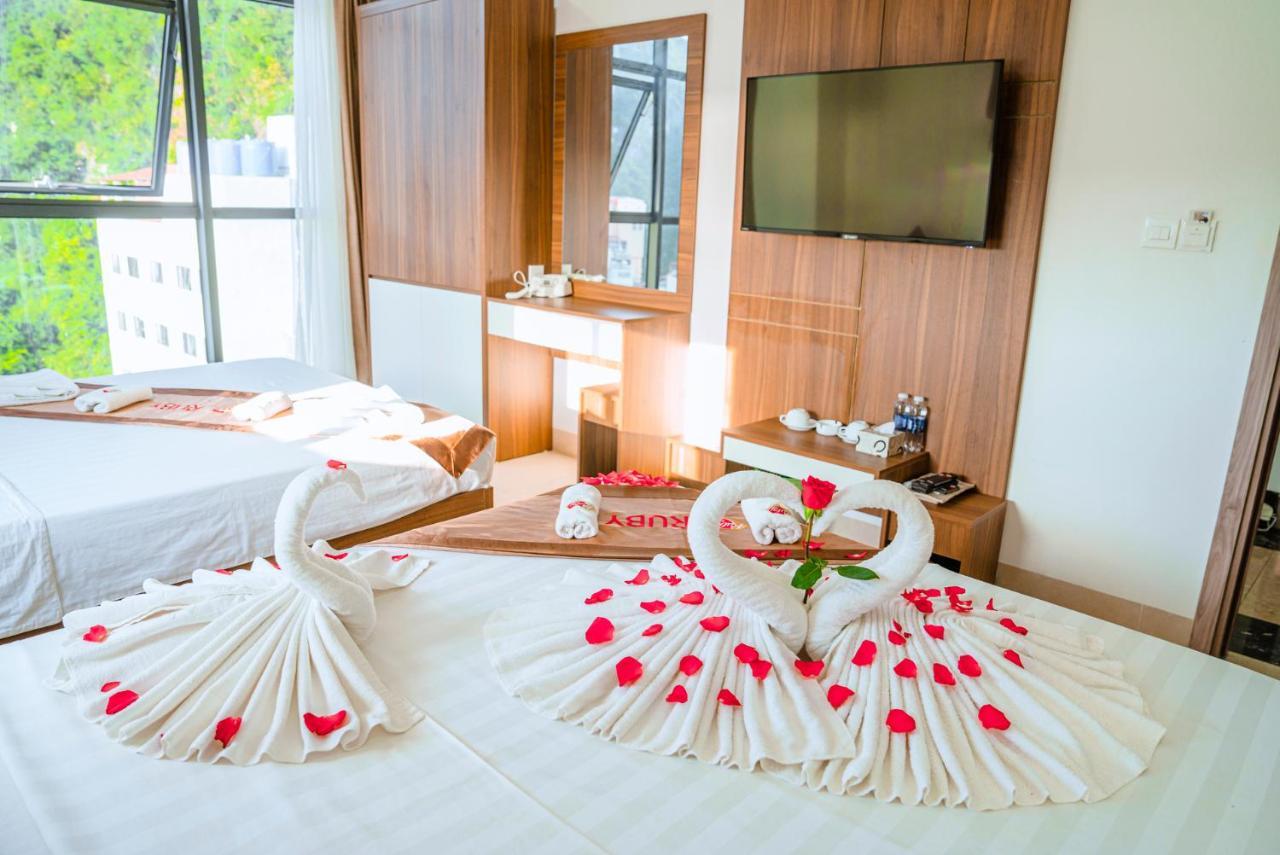 Hong Quang Hotel Cat Ba Island Екстер'єр фото